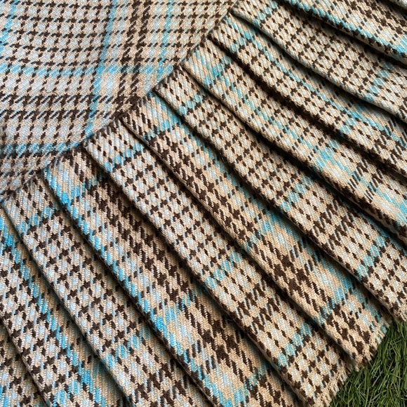 Abercrombie & Fitch wrap skirt - Picture 15 of 17